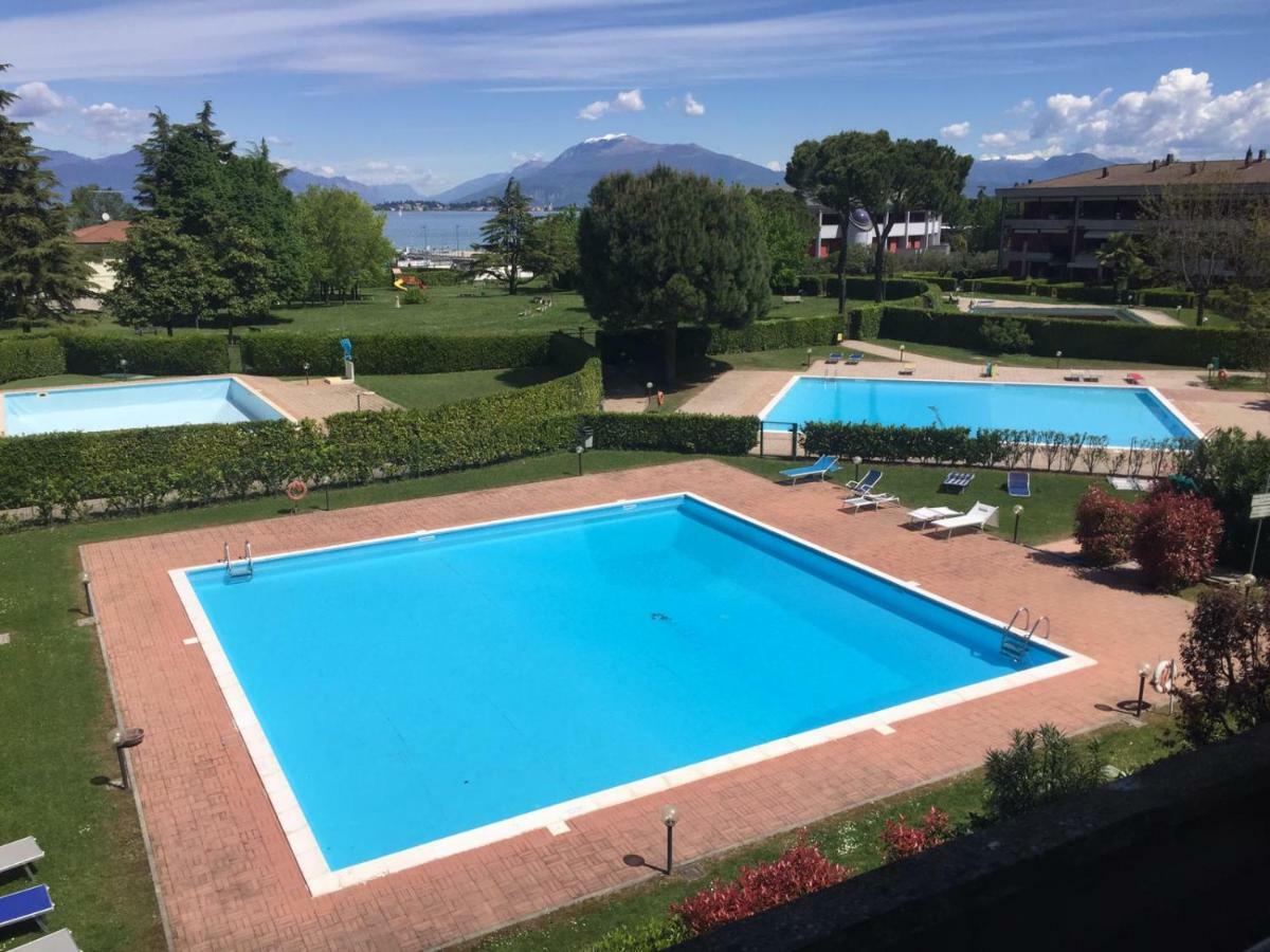 Casa Palazzo Apartment Десенцано дел Гарда Екстериор снимка